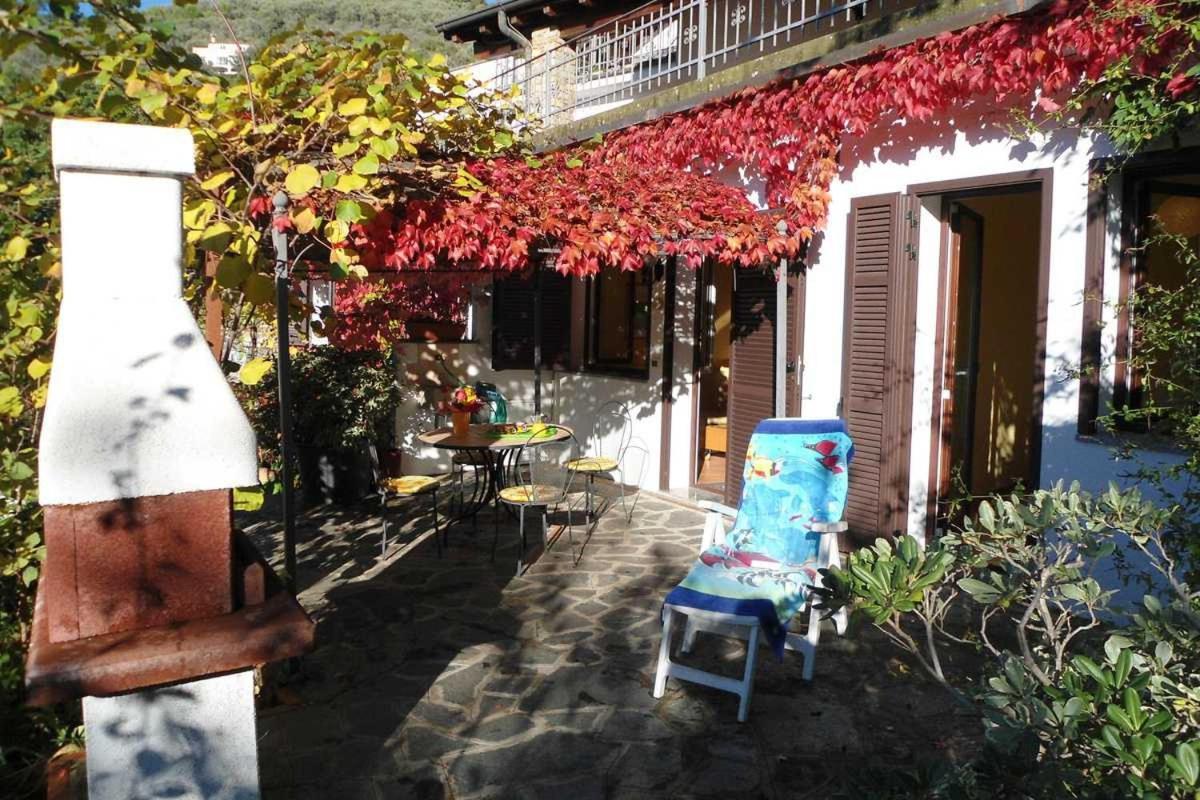 Casa Gialla Imperia Exterior foto
